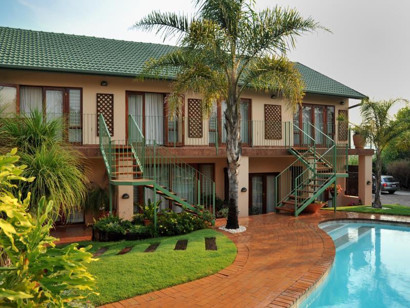 Claires Of Sandton Luxury Guest House Johannesburg Exterior photo